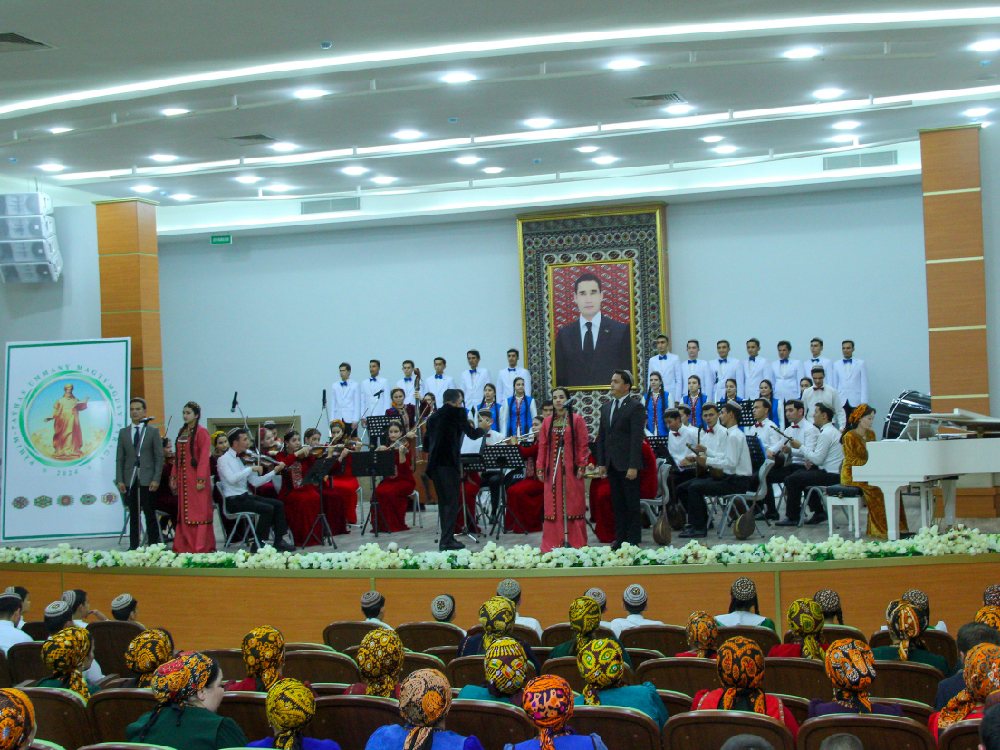 Ilkinji hasabat konserti